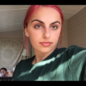 Meet your Posher, Sam